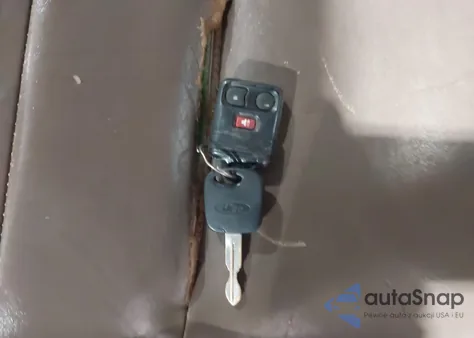 2001 Ford Escape Xlt from USA, damaged, VIN 1FMYU03131KA36133